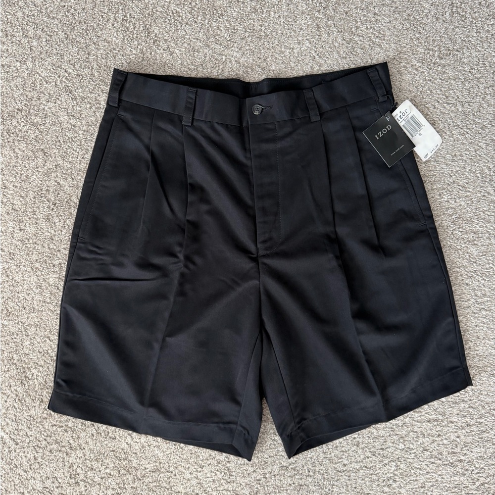 IZOD Men’s Flat Front Shorts Black Size 32 New With Tags